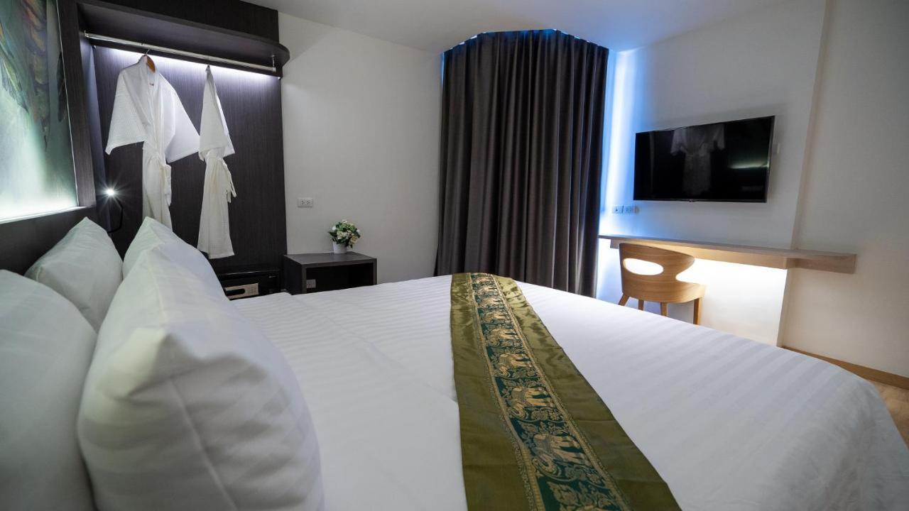 Pannarai Hotel Bangkok-Rangnam Экстерьер фото